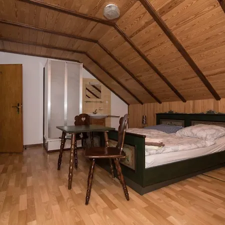 Hotel-restaurant Johanniskreuz Hotel Trippstadt